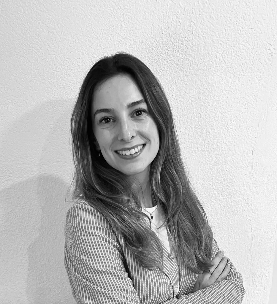 NURIA LÓPEZ- CARVAJAL HIJOSA